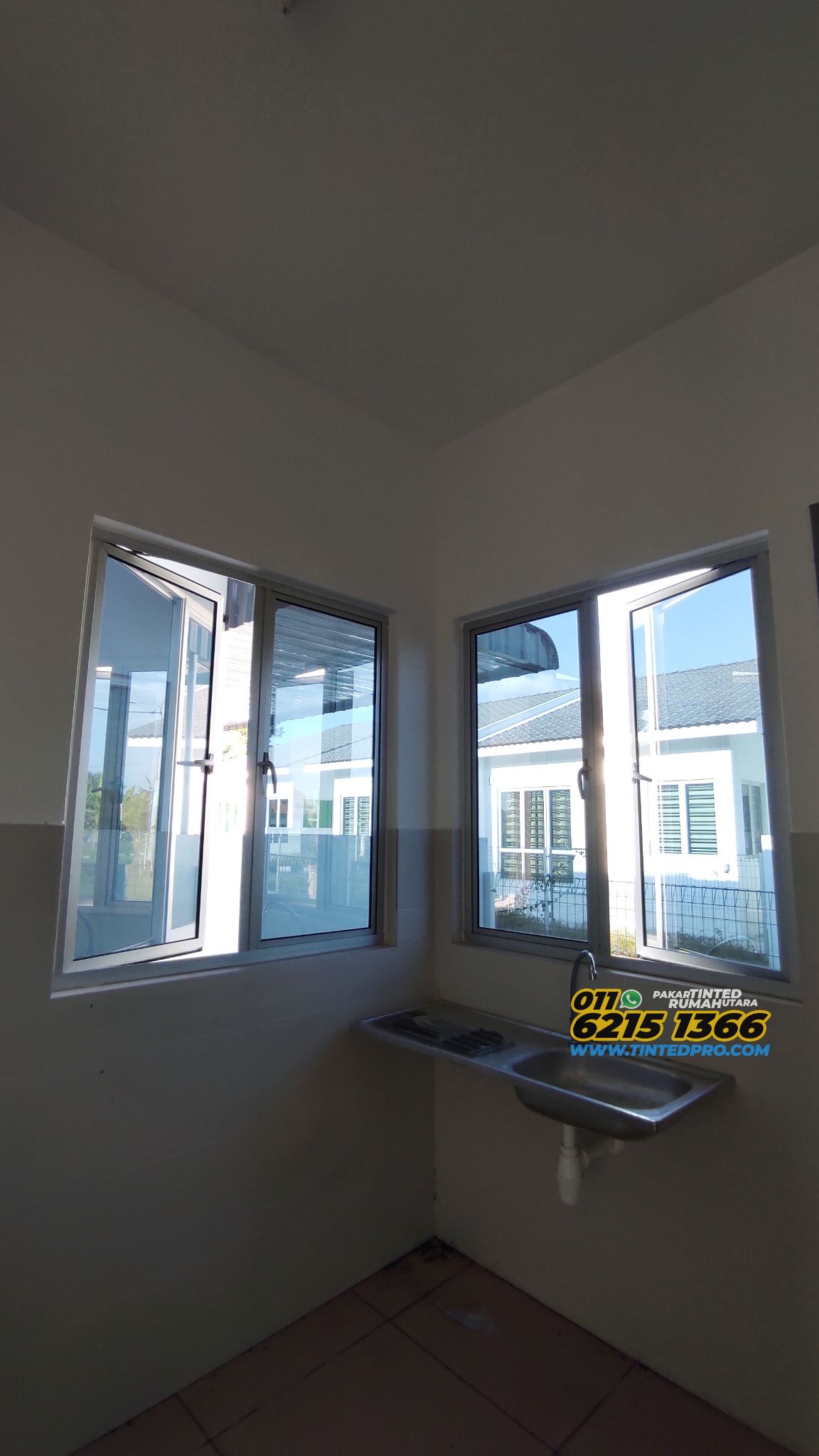 Tinted rumah Taman Anggerik, Parit Buntar, Perak