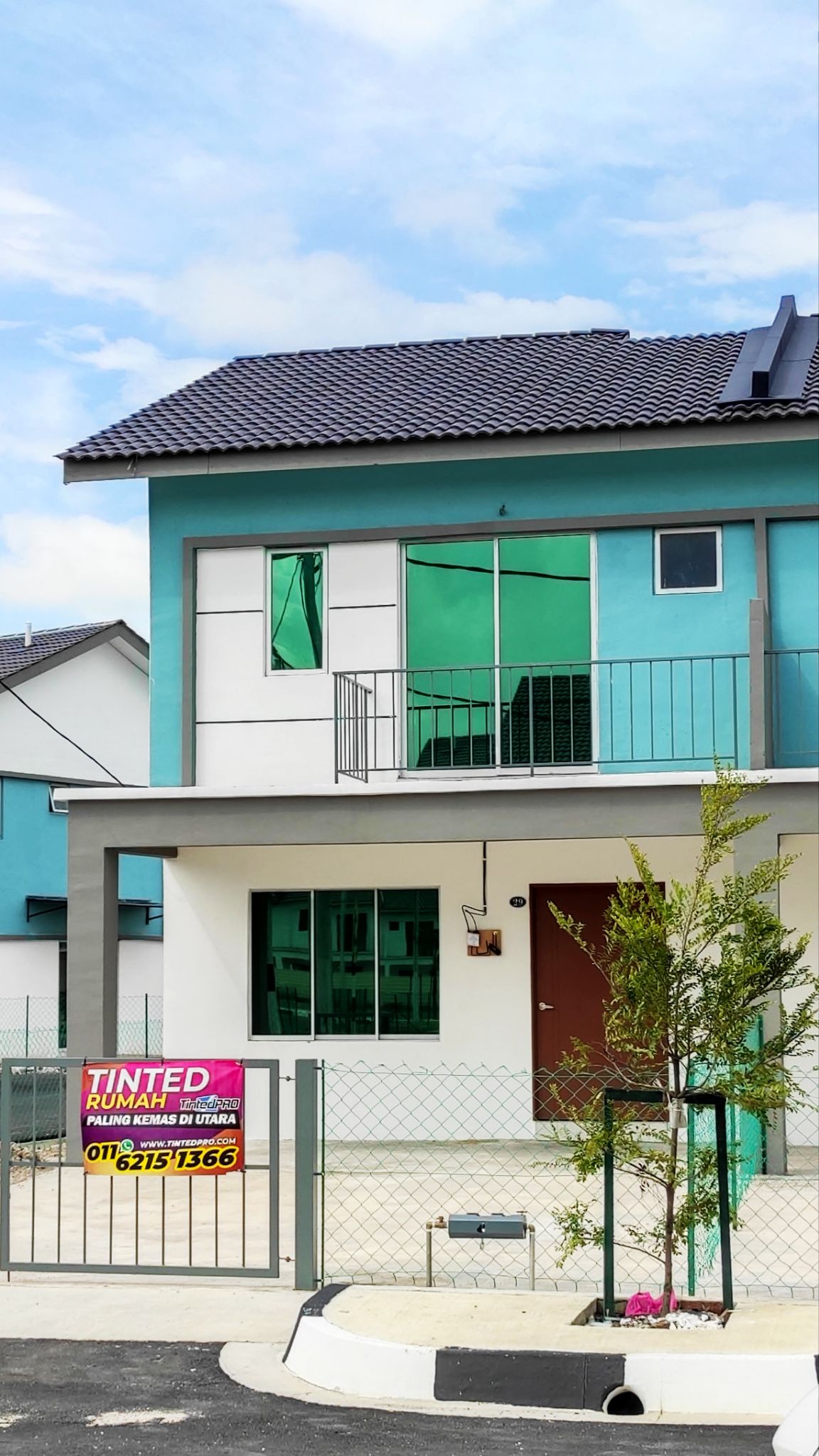 Tinted rumah Taman Tasek Gelugor Utama, Pulau Pinang